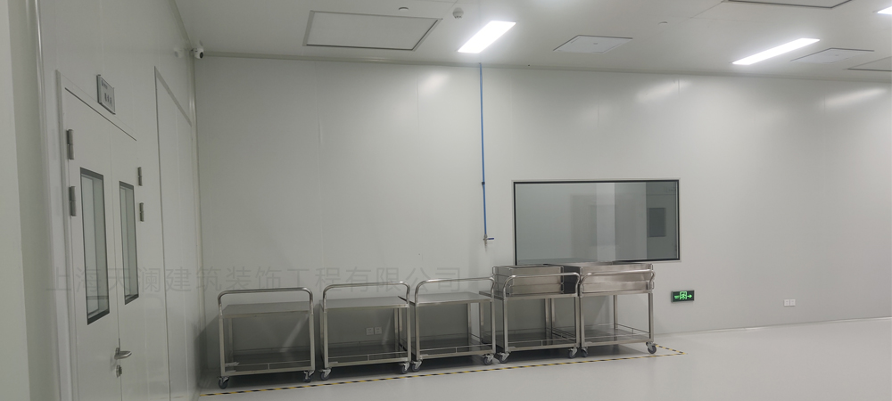 萬(wàn)級(jí)電子潔凈車(chē)間裝修圖片